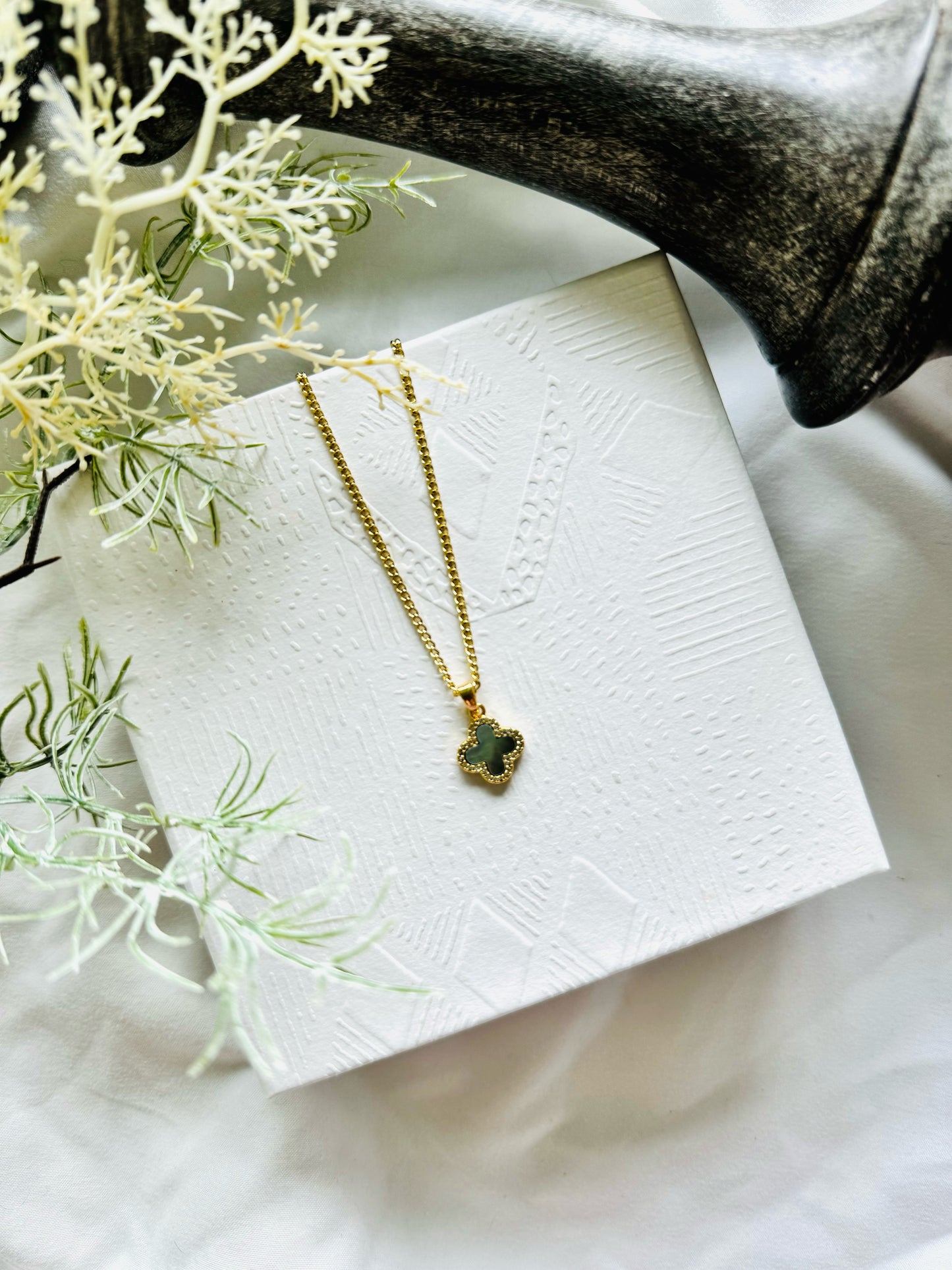 Duchess Necklace