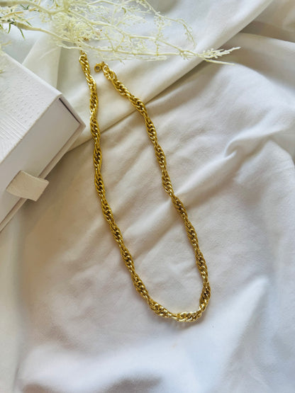 Capri Chain